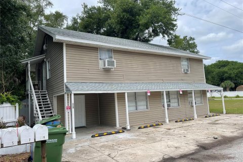 Propiedad comercial en Winter Haven, Florida 6 dormitorios, 205.69 m2 № 2119007
