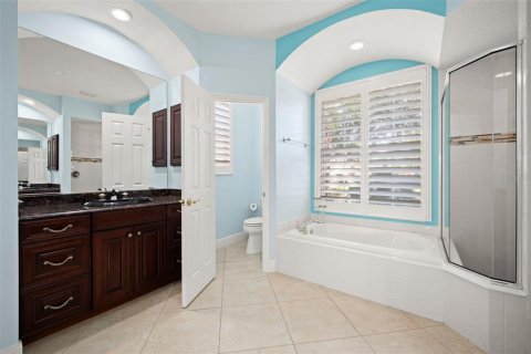 House in Bradenton, Florida 4 bedrooms, 218.41 sq.m. № 2144263 - photo 30