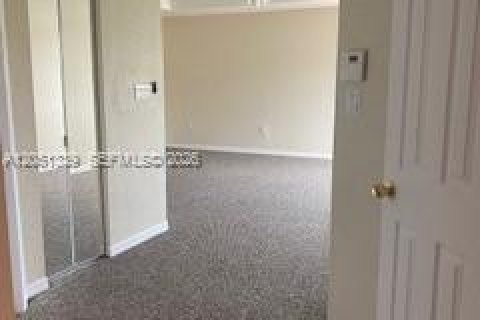 Villa ou maison à louer à Miramar, Floride: 6 chambres № 2171670 - photo 24