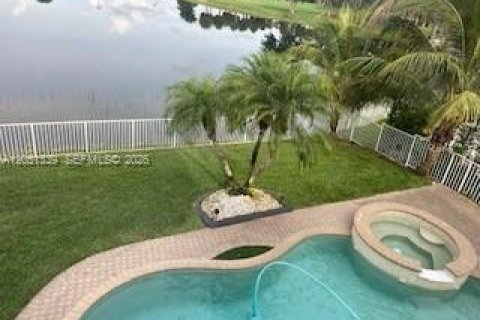 Villa ou maison à louer à Miramar, Floride: 6 chambres № 2171670 - photo 22