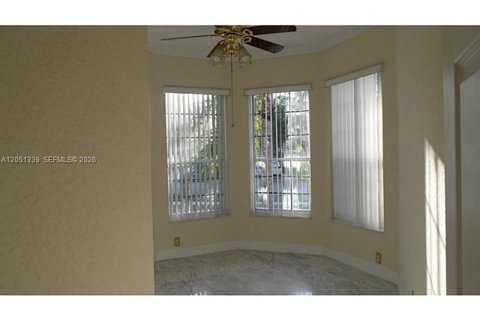 Villa ou maison à louer à Miramar, Floride: 6 chambres № 2171670 - photo 4
