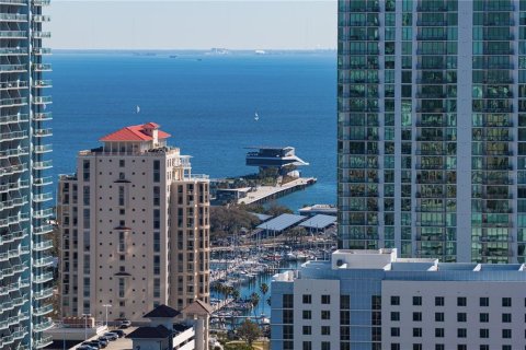 Condominio en venta en Saint Petersburg, Florida, 3 dormitorios, 180.97 m2 № 2231574 - foto 6