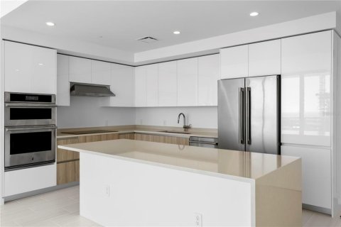 Condominio en venta en Saint Petersburg, Florida, 3 dormitorios, 180.97 m2 № 2231574 - foto 14