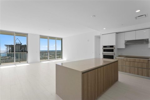 Condominio en venta en Saint Petersburg, Florida, 3 dormitorios, 180.97 m2 № 2231574 - foto 12