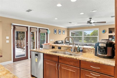 House in DeLand, Florida 4 bedrooms, 478.45 sq.m. № 2408627 - photo 29