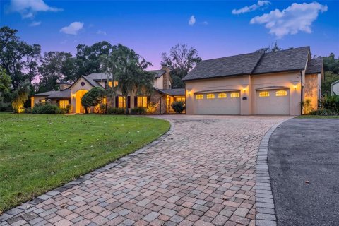 House in DeLand, Florida 4 bedrooms, 478.45 sq.m. № 2408627