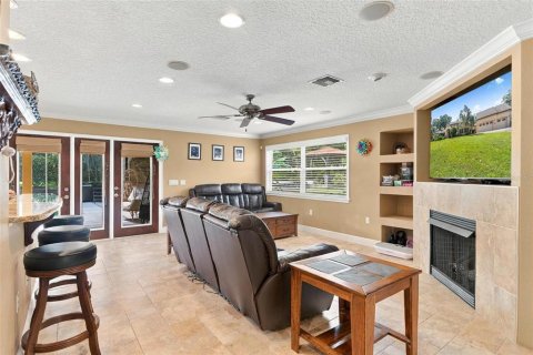 House in DeLand, Florida 4 bedrooms, 478.45 sq.m. № 2408627 - photo 21
