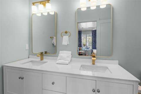 Townhouse in Holmes Beach, Florida 2 bedrooms, 90.86 sq.m. № 2204989 - photo 19
