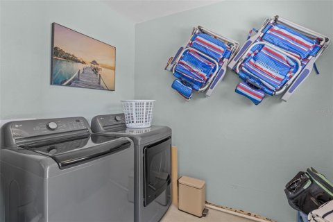 Townhouse in Holmes Beach, Florida 2 bedrooms, 90.86 sq.m. № 2204989 - photo 26
