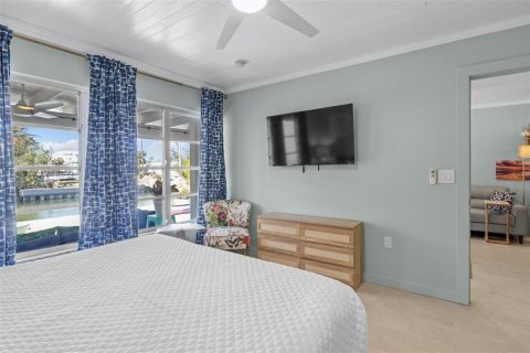 Townhouse in Holmes Beach, Florida 2 bedrooms, 90.86 sq.m. № 2204989 - photo 18