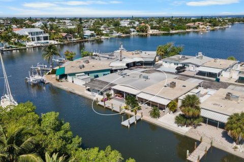 Adosado en Holmes Beach, Florida 2 dormitorios, 90.86 m2 № 2204989
