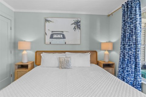 Townhouse in Holmes Beach, Florida 2 bedrooms, 90.86 sq.m. № 2204989 - photo 17