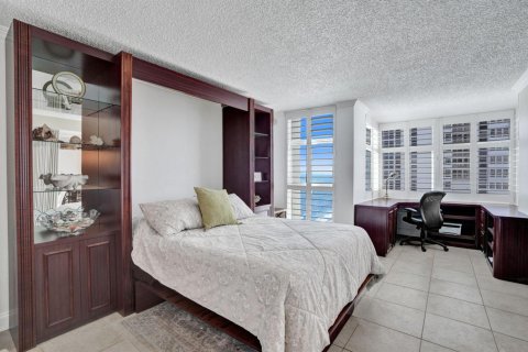 Condo in Pompano Beach, Florida, 2 bedrooms № 2430279 - photo 25