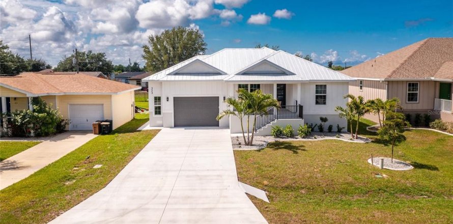 Casa en Punta Gorda, Florida 3 dormitorios, 142.6 m2 № 2202803