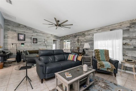 Casa en venta en North Port, Florida, 3 dormitorios, 187.66 m2 № 2386606 - foto 17