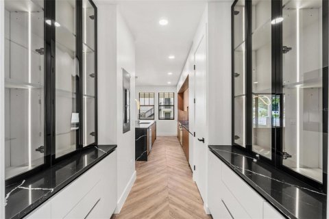 Casa en venta en Oldsmar, Florida, 5 dormitorios, 354.05 m2 № 2388243 - foto 8