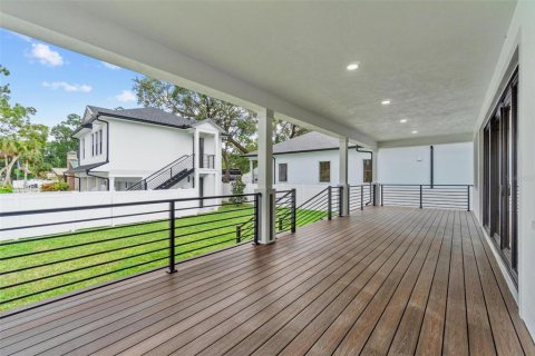 Casa en venta en Oldsmar, Florida, 5 dormitorios, 354.05 m2 № 2388243 - foto 23