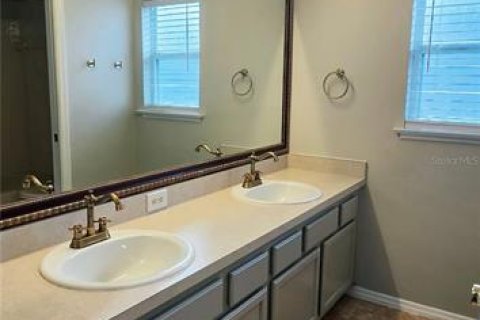 House in Orlando, Florida 3 bedrooms, 153.94 sq.m. № 2379658 - photo 21