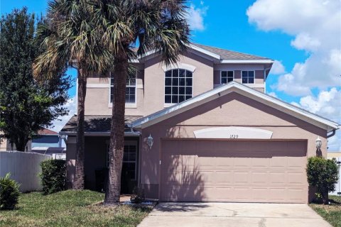 House in Orlando, Florida 3 bedrooms, 153.94 sq.m. № 2379658