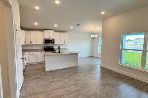 House in North Port, Florida 3 bedrooms, 140.47 sq.m. № 1534367 - photo 7