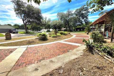 House in Orlando, Florida 4 bedrooms, 215.07 sq.m. № 2393735 - photo 12