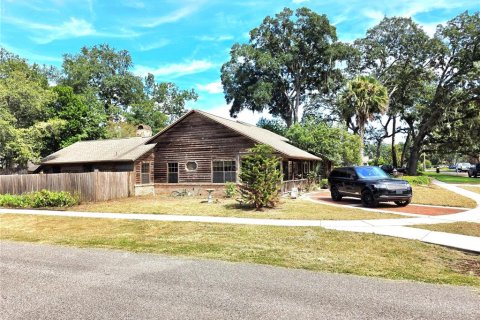 House in Orlando, Florida 4 bedrooms, 215.07 sq.m. № 2393735 - photo 13