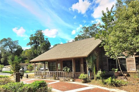 House in Orlando, Florida 4 bedrooms, 215.07 sq.m. № 2393735 - photo 10