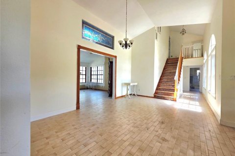 House in Orlando, Florida 4 bedrooms, 215.07 sq.m. № 2393735 - photo 25