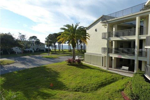 Condo in Dunedin, Florida, 2 bedrooms  № 1774954 - photo 2