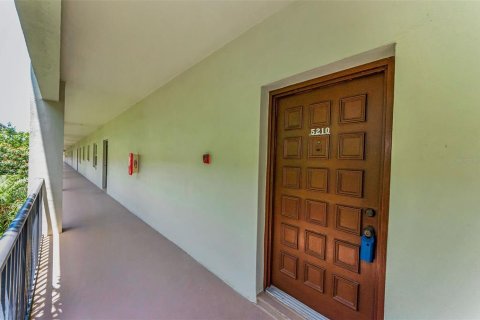 Condo in Dunedin, Florida, 2 bedrooms  № 1774954 - photo 3