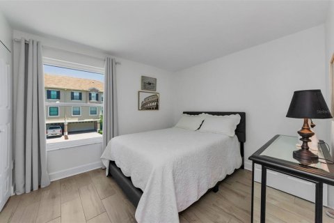 Condo in Dunedin, Florida, 2 bedrooms  № 1774954 - photo 23