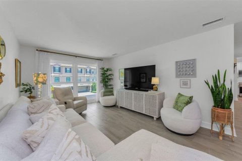 Condo in Dunedin, Florida, 2 bedrooms  № 1774954 - photo 5
