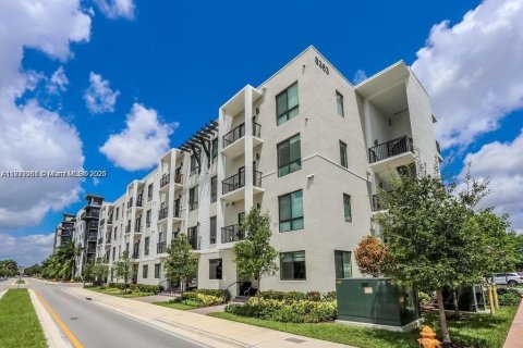 Condo in Doral, Florida, 4 bedrooms in URBANA  № 1781937 - photo 27