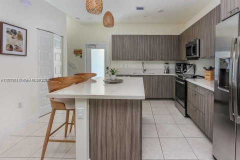 Condo in Doral, Florida, 4 bedrooms in URBANA  № 1781937 - photo 9