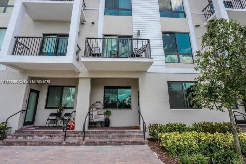 Condo in Doral, Florida, 4 bedrooms in URBANA  № 1781937 - photo 2