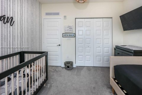 Condo in Doral, Florida, 4 bedrooms in URBANA  № 1781937 - photo 20
