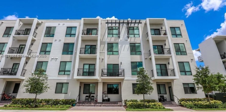 Condo in Doral, Florida, 4 bedrooms in URBANA № 1781937