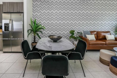 Condo in Doral, Florida, 4 bedrooms in URBANA  № 1781937 - photo 7