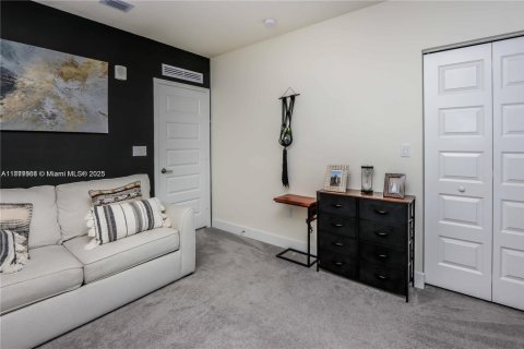 Condo in Doral, Florida, 4 bedrooms in URBANA  № 1781937 - photo 17