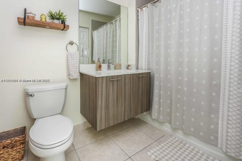 Condo in Doral, Florida, 4 bedrooms in URBANA  № 1781937 - photo 21