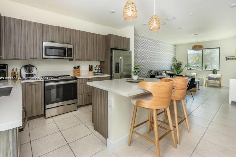 Condo in Doral, Florida, 4 bedrooms in URBANA  № 1781937 - photo 8