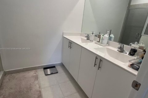Adosado en venta en Homestead, Florida, 4 dormitorios, 169.08 m2 № 1938173 - foto 17