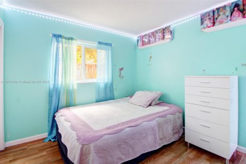 House in Pembroke Pines, Florida 4 bedrooms, 159.23 sq.m. № 1922932 - photo 20
