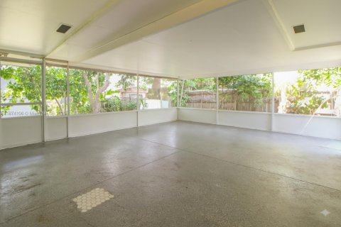 House in Pembroke Pines, Florida 4 bedrooms, 159.23 sq.m. № 1922932 - photo 22