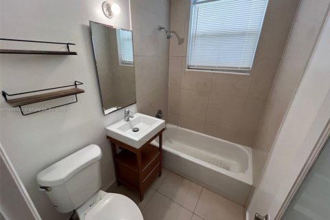 Apartamento en alquiler en Miami Beach, Florida, 44.31 m2 № 1942310 - foto 8