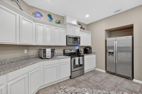 House in Daytona Beach, Florida 4 bedrooms, 184.23 sq.m. № 2094995 - photo 12