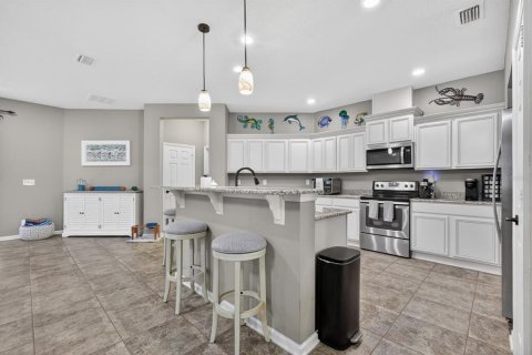 House in Daytona Beach, Florida 4 bedrooms, 184.23 sq.m. № 2094995 - photo 9