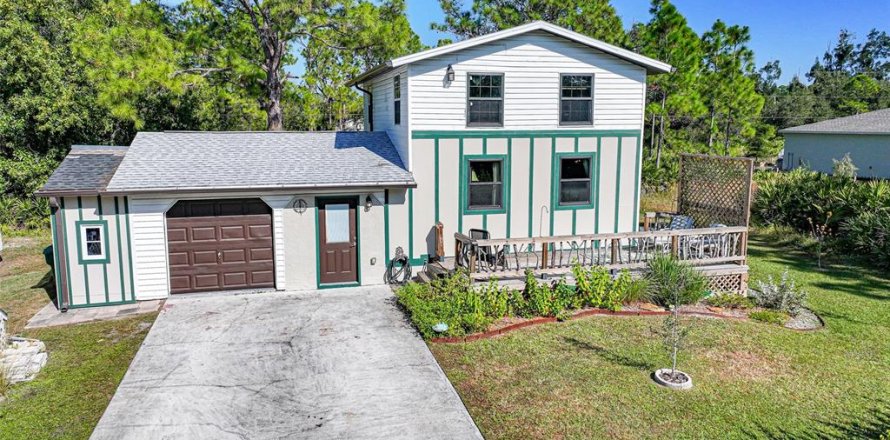 House in Punta Gorda, Florida 2 bedrooms, 92.9 sq.m. № 2103264