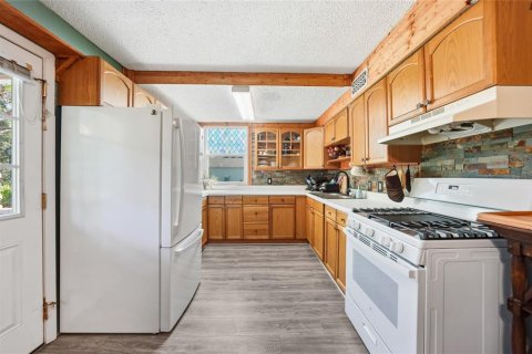 House in Punta Gorda, Florida 2 bedrooms, 92.9 sq.m. № 2103264 - photo 11