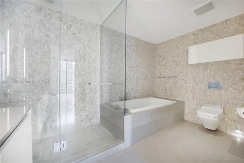 Condominio en venta en Miami, Florida, 2 dormitorios, 115.01 m2 № 1958949 - foto 6